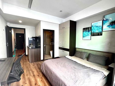 Căn Hộ Studio Ban Công 28m2 - Máy Giặt Riêng - Ngay Ngã Tư Phú Nhuận
