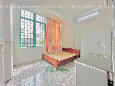 căn hộ Cửa sổ Trời Ngay Khu Phố Ẩm Thực Bà Hom Full Nội Thất