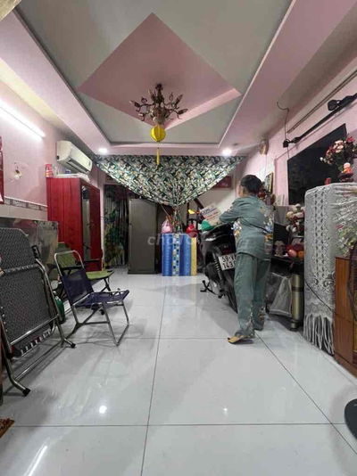 Bán nhà Quang Trung, 24m2, 2 Tầng, 2PN, kế bên UBND P, nhà rộng, TL