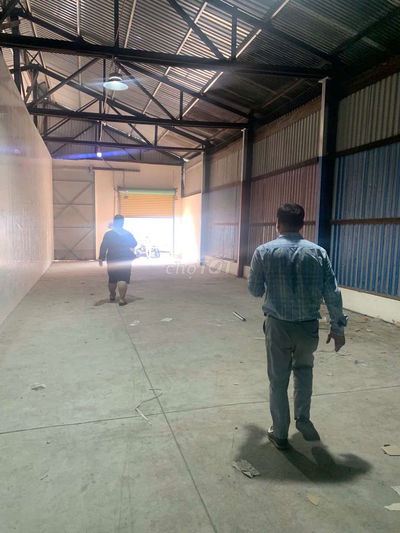 Cho thuê kho  300m2 đường số P. Tân Thuận Q7