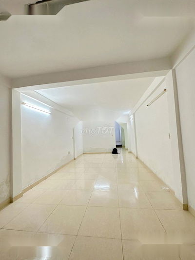 Mặt Tiền Võ Oanh 5x18m Khu SInh Viên Sát Nguyễn Gia Trí Cho Quán Ăn