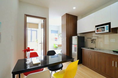 CĂN HỘ 2 PHÒNG NGỦ - 2 WC ĐƯỜNG CÔ GIANG ( THANG MÁY _ BANCONG)