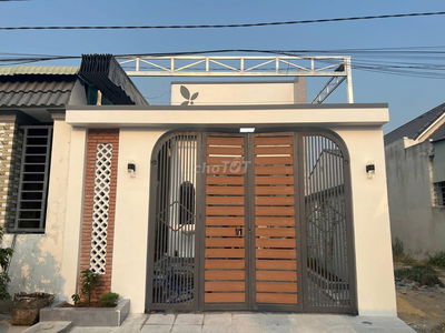 Chủ Nợ Ngoài Bán Nhà Cấp 4 Gần Cầu Bà Lát Bình Chánh - SHR