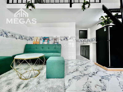 Căn hộ Gác Đúc cao 1m8 sắn máy lạnh ngay Hoà Bình - Rộng, Thoáng mát