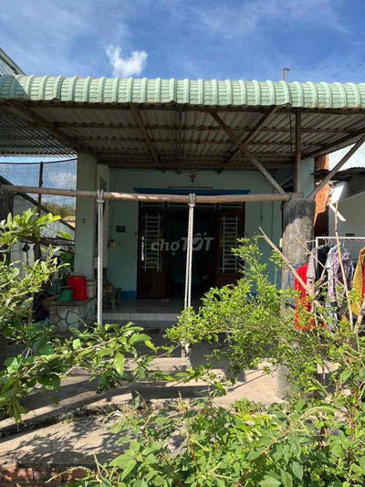 nhà cấp 4 ở củ chi 227m2 có 60 thổ quy hoạch kdc