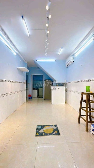 CHO THUÊ NHÀ NGUYÊN CĂN ĐƯỜNG SỐ VĨNH HỘI, QUẬN 4