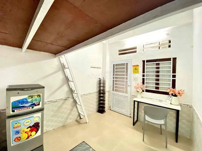 PHÒNG TRỌ GÁC CAO GIÁ GẦN TRƯỜNG IUH