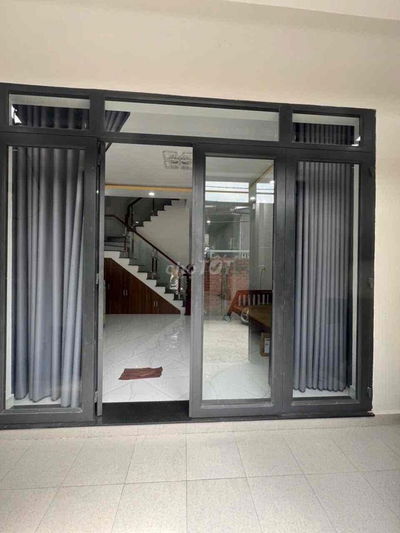 CẦN BÁN NHÀ LIỀN KỀ GÒ VẤP NGÃ TƯ GA HẺM XE HƠI