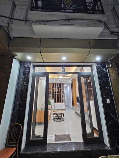 SIÊU PHẨM! ĐỐNG ĐA, thang máy, 10m ra đường ô tô, full nội thất ở ngay
