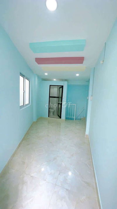 Bán nhà nhỏ Quận 4 gần Trường Đại Học Nguyễn tất Thành 1ti4