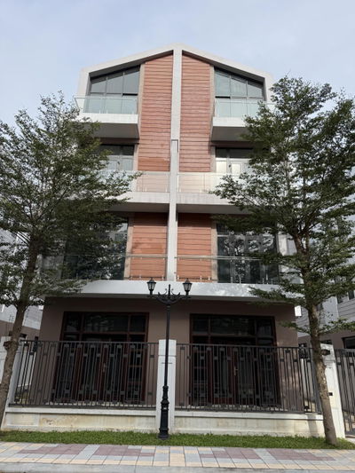 Bán biệt thự Ánh Dương cạnh hồ Vinhomes Ocean Park 3  không gian sống kề biển, giá 18.5 tỷ