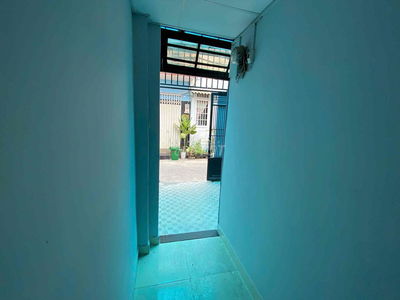 Phòng trọ gác suốt, 28m2, HXH Nguyễn Xí, P13, wc riêng, giờ giấc tự do