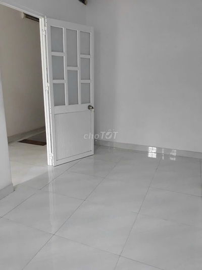 Nhà nhỏ hẻm sâu •> 672 Huỳnh Tấn Phát