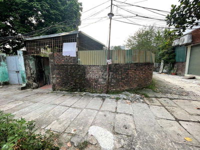 Bán đất lô góc  Ngõ 140 Hữu Hưng, 55m², mặt tiền 4,5*12m. 2 mặt ngõ.