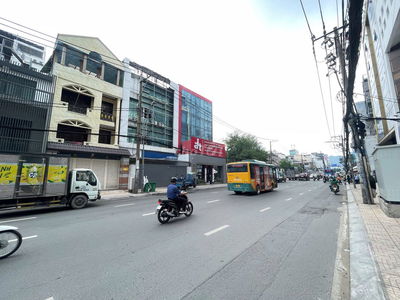 BÁN NHÀ MẶT TIỀN ĐINH BỘ LĨNH, DT 5x23m, CN 115m2, GIÁ 19 TỶ TL