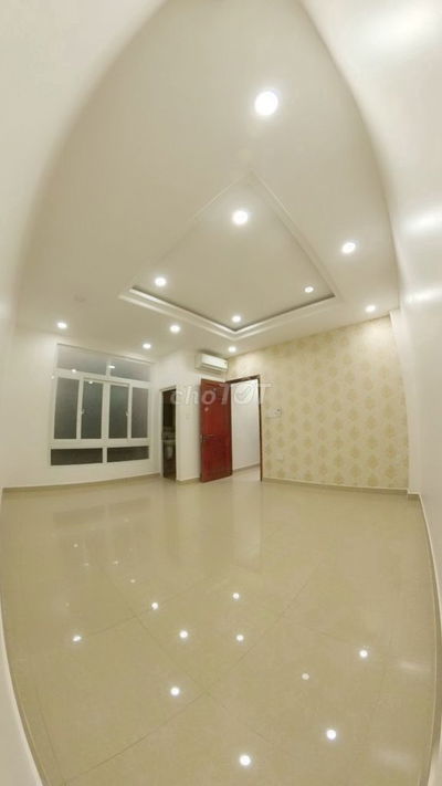 PHÒNG MÁY LẠNH 30m2 TẠI 866 QUỐC LỘ 13 HIỆP BÌNH PHƯỚC THỦ ĐỨC