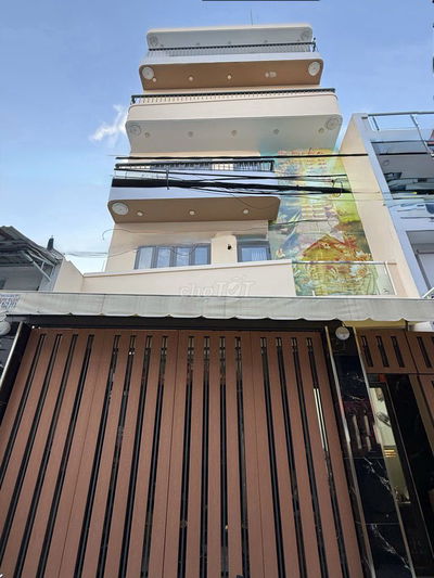 NHÀ ĐẸP SÁT ĐƯỜNG 3/2-Q10- 66M2- 5 TẦNG- 5 PHÒNG NGỦ- XE HƠI ĐỖ CỔNG