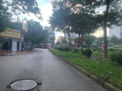 Bán nhanh lô đất dịch vụ 20AB Dương Nội Hà Đông