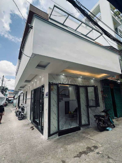Nhà góc ko vạt- Siêu phẩm Hậu Giang Q6