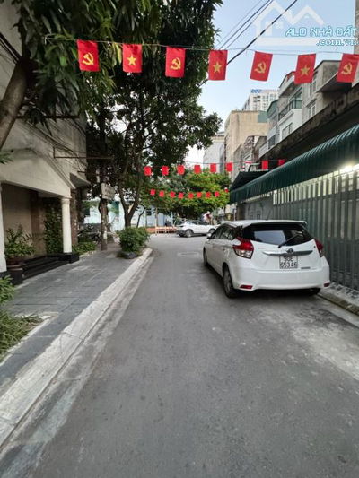 🔥 Bán Nhà Phố Phùng Chí Kiên - Cầu Giấy 🏡