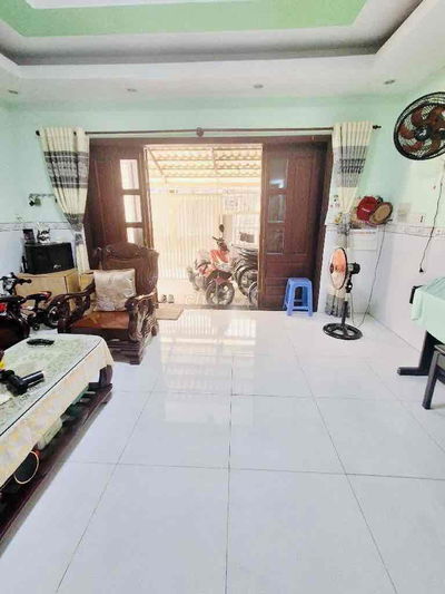 BÁN NHÀ QUẬN 7, 4 TẦNG, GẦN CHỢ PHÚ THUẬN, 60M2, NGANG 4.5M, LÔ GÓC