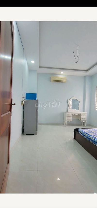 Phòng cửa sổ, full nội thất, 20m2 3tr LyChieuHoang Q6