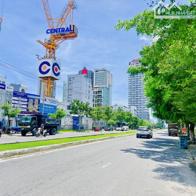 💥GÓC 3 MẶT TIỀN – ĐƯỜNG 7M5 SÁT VƯƠNG THỪA VŨ – 300M2 NGANG 13.7M – VỊ TRÍ VIP ĐẮC ĐỊA 🍀