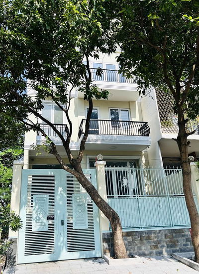 NHÀ ĐƯỜNG PHỔ QUANG 9X20M HẦM TRỆT 3 LẦU CHO THUÊ