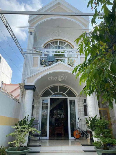 Biệt Thự 136m2 , Sân Vườn , KDC , Ngang 6M, HUỲNH TẤN PHÁT , 5 Tỷ Hơn