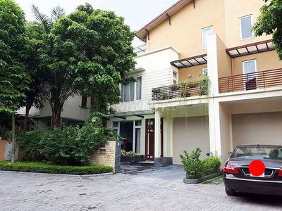 Cho thuê biệt thự Palm Garden Việt Hưng, 150m2 x 4 tầng, 28tr/t