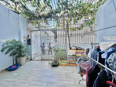 Nhà ngang khủng 5.5m nở hậu 96m2 hẻm vf3 50m ra Đỗ Xuân Hợp sát Metro