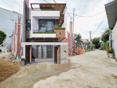 CẦN BÁN GẤP NHÀ PHƯỜNG BIÊN HOÀ VỊ TRÍ CÁCH ĐƯỜNG BÙI HỮU NGHĨA 300m
