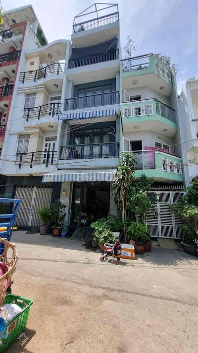 Bán Nhà Nguyễn Thị Tần - DT 40M2 - 4 TẦNG - 3PN - Giá 5.X TỶ - SHR