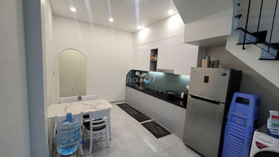 Nhà đẹp full nội thất cao cấp, hẻm xe hơi. Khu dân cư an ninh