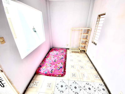 phòng trệt gần ADL - Ph Thế Hiển