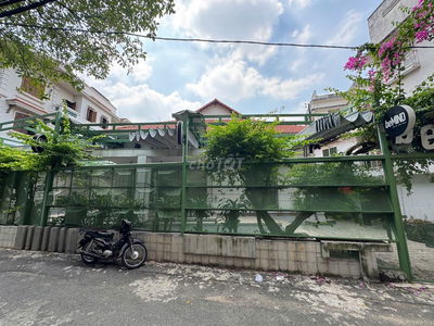 Cho Thuê Biệt Thự Sân Vườn Lớn 2 Mặt Tiền Hẻm 230 Pasteur, Quận 3 🏡