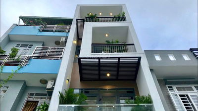 *** !!! Mặt tiền Đường Hai Bà Trưng ,Quận 3, DT 4x18m, Nhà 3 lầu