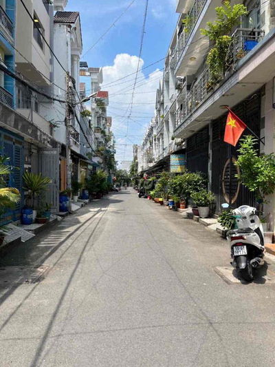 QUẬN 12. NHÀ PHỐ 4 TẤM HẺM 7M THÔNG KHU PHÂN LÔ NGAY METRO BIA TIGER