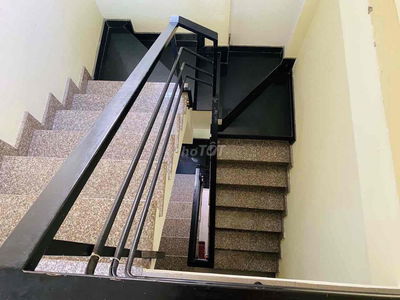 Nhà 1 trệt 2 lầu 4PN 3WC kế đường Đình Phong Phú gần Lê Văn Việt Q.9