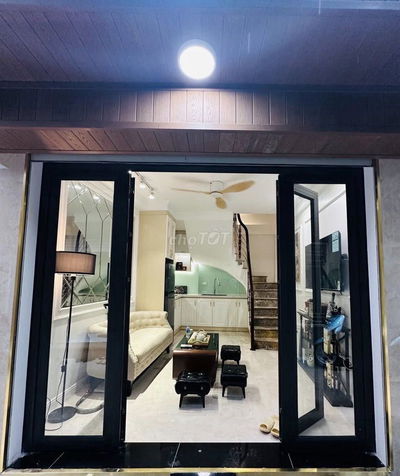NguyễnViết Xuân 36mx4 Nhà đẹp này,nyc có quaylại cũng không cho ở nhờ.