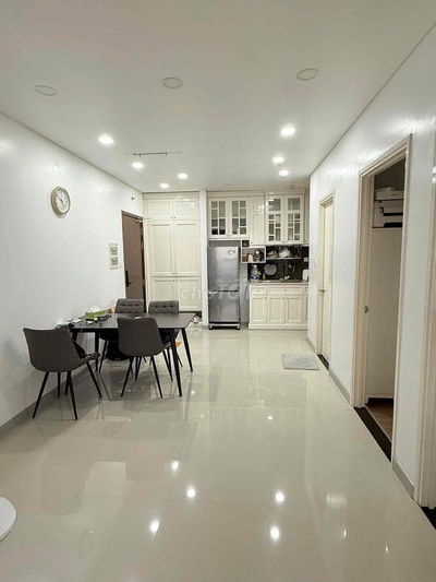 Bán Dragon Hill 2,2pn 1wc 3.3 tỷ sổ sẵn