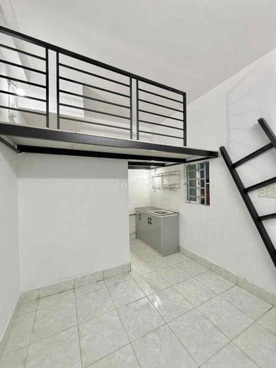 Phòng trọ mới - giá rẻ có Máy Lạnh đi bộ qua Công Thương