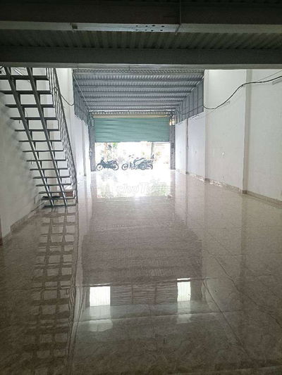 Bán Nhà MT 136m2, 2PN, 2WC, đường Lê Thị Hồng Gấm TT Hóc Môn