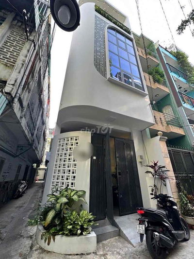 Hẻm Ô Tô 3 Tháng 2 P11 Q10