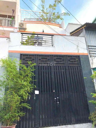cho thuê nhà rộng xe ngủ trong nhà