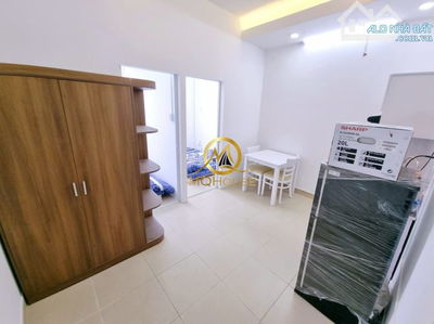 835 Trần Hưng Đạo Q5 - 2 PN- thang máy - full nội thất
