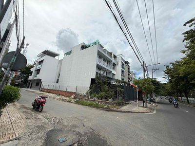 BÁN ĐẤT LÔ GÓC - MẶT TIỀN - KÊNH TÂN HOÁ - 60M2 - XÂY THEO Ý MUỐN