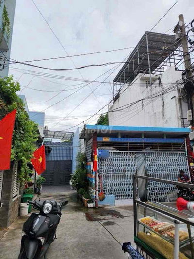 bán nhà gần chợ Tân Hương 5.2*14 Tân phú