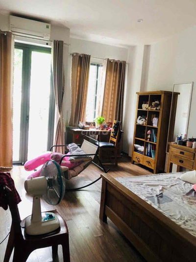 BÁN NHÀ 3 TẦNG ĐƯỜNG NGUYỄN TRÁC ĐỐI DIỆN CÔNG VIÊN - 133,5M2 NGANG 5M