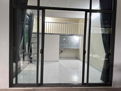 Phòng máy lạnh, gác lửng, wc bàn bếp riêng quận 9 giá từ 3tr5